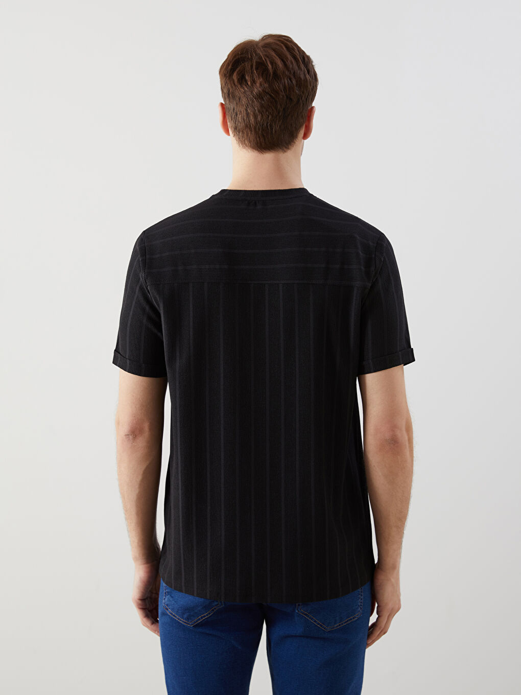 Siyah Bisiklet Yaka Erkek Dokulu Tişört-3