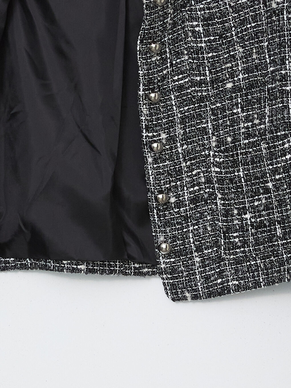 Siyah Bisiklet Yaka Kendinden Desenli Kadın Tüvit Ceket-5