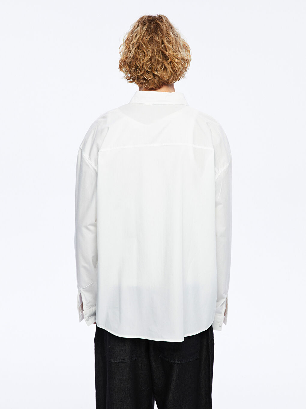 Beyaz Rahat Kalıp Uzun Kollu Erkek Gömlek-7