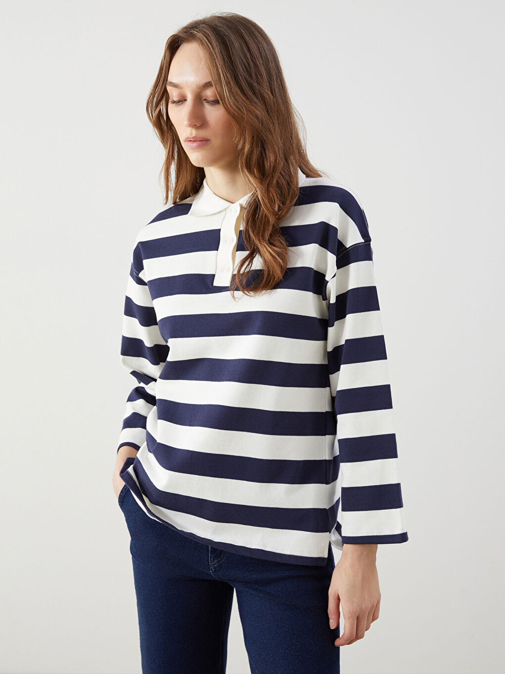 Lacivert Polo Yaka Çizgili Kadın Tişört