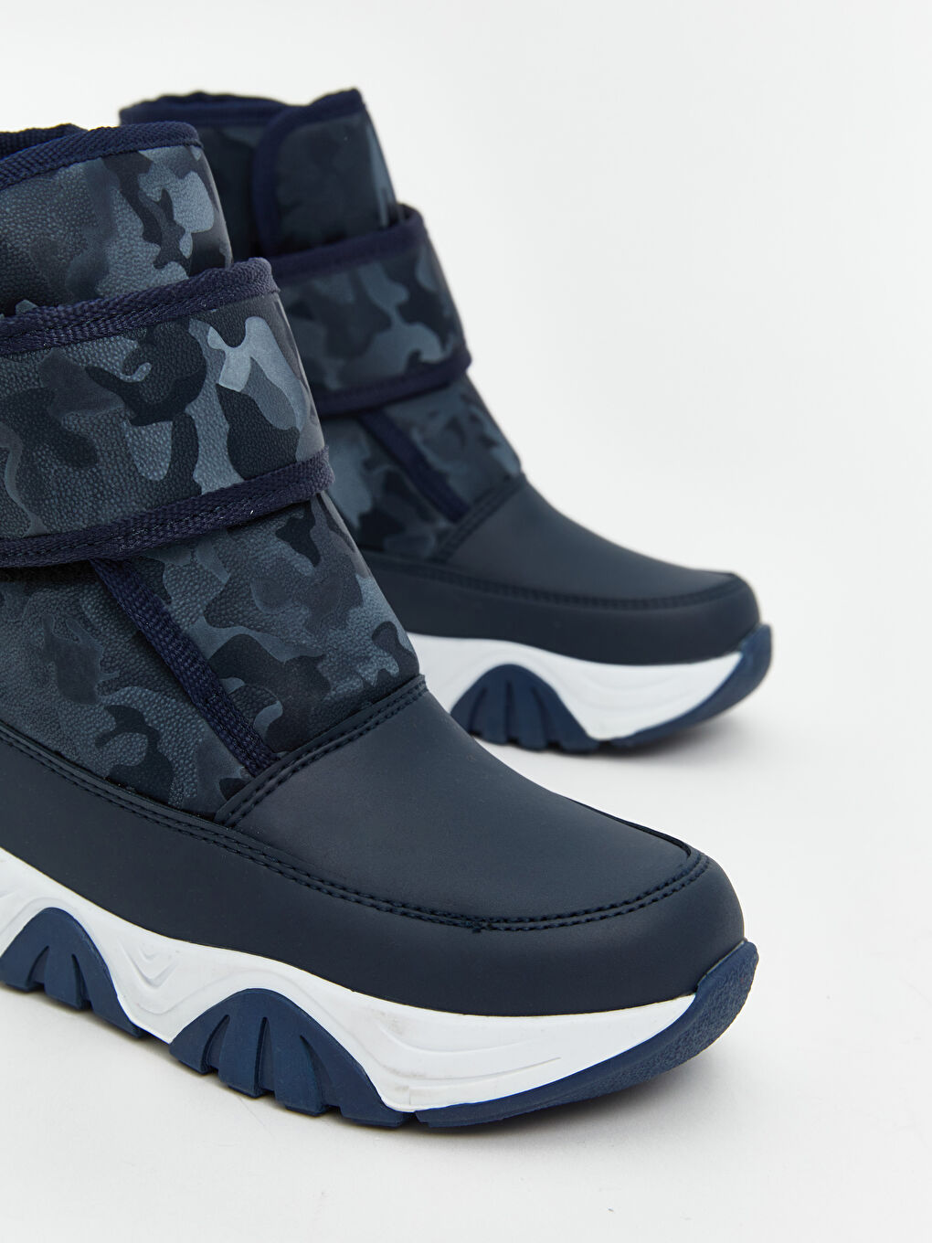 Lacivert Deri Görünümlü Erkek Çocuk Cırt Cırtlı  Kar Botu-2