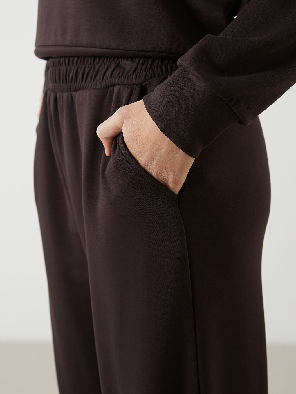 Kahverengi Beli Lastikli Kadın Eşofman Altı-2