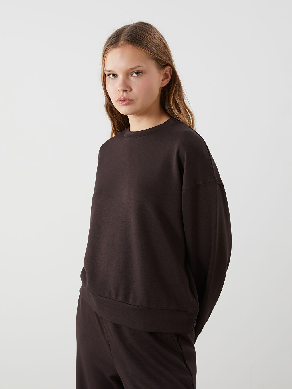 Kahverengi Bisiklet Yaka Oversize Kadın Sweatshirt