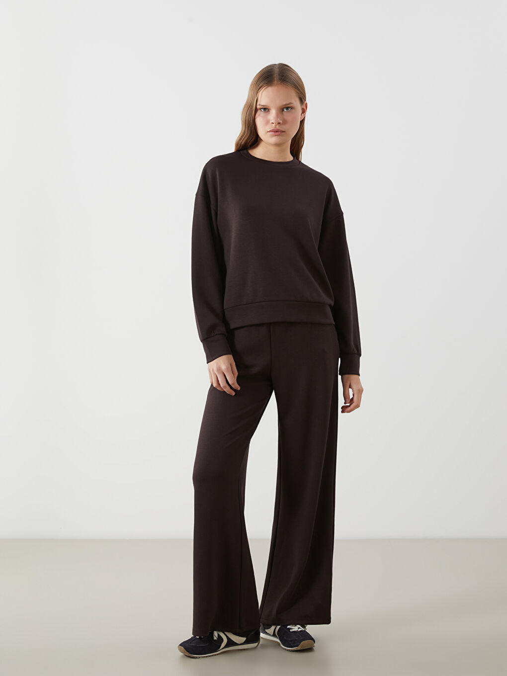 Kahverengi Bisiklet Yaka Oversize Kadın Sweatshirt-1