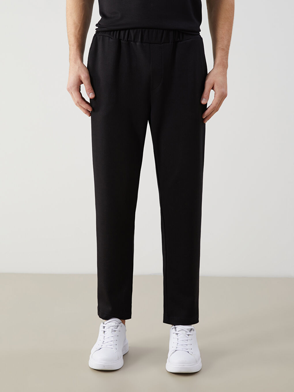 Standard Fit Men's Sweatpants -S5N689Z8-UP7