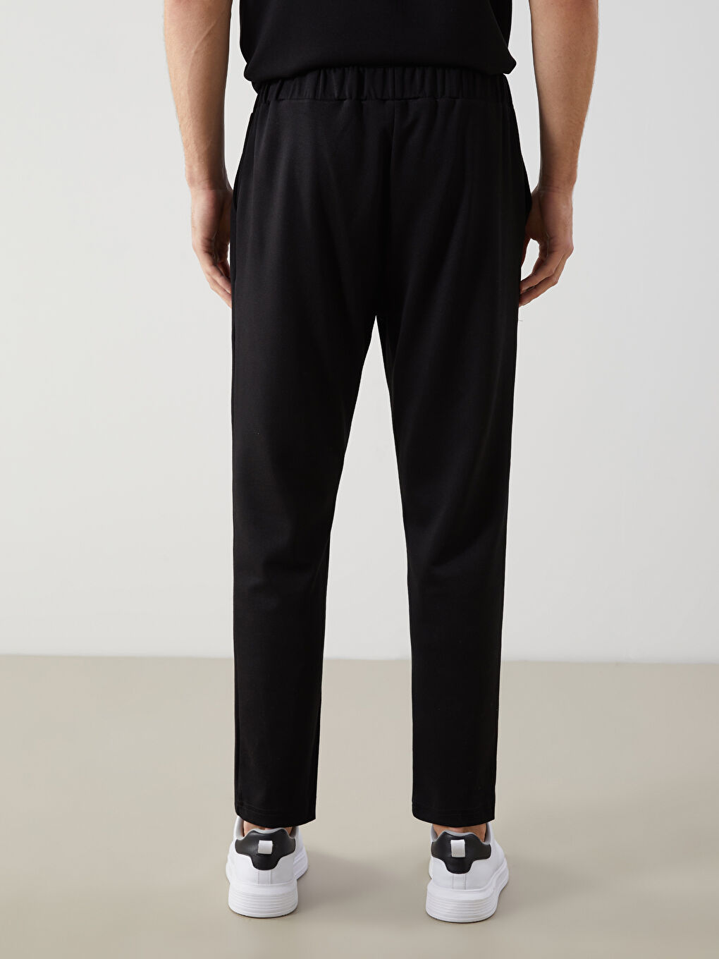 Standard Fit Men's Sweatpants -S5N689Z8-UP7