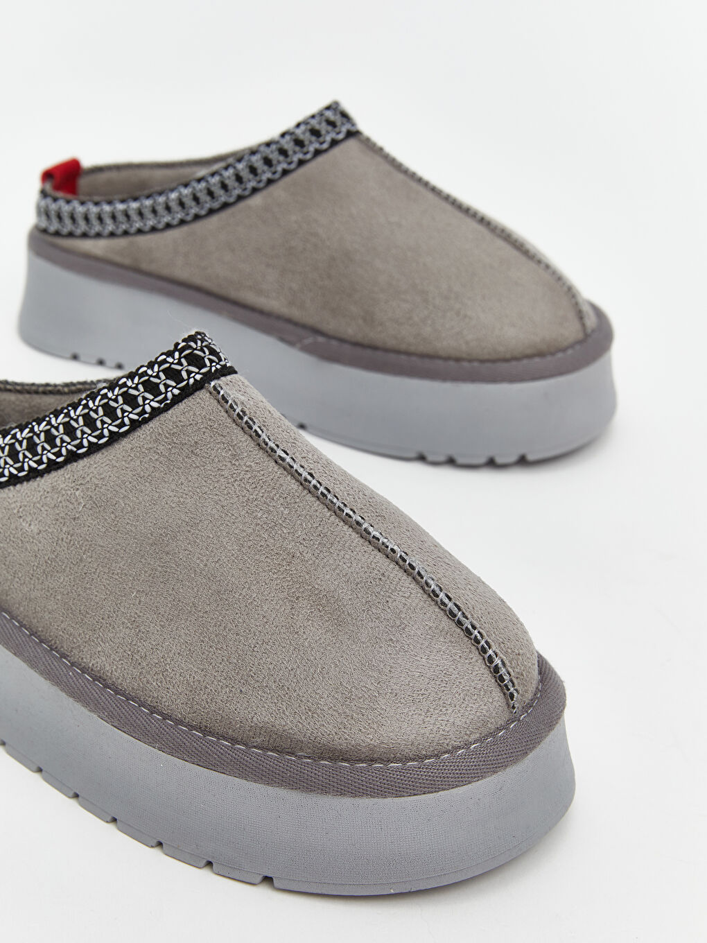 Gri İçi Tüylü Kadın Ev Terliği-2