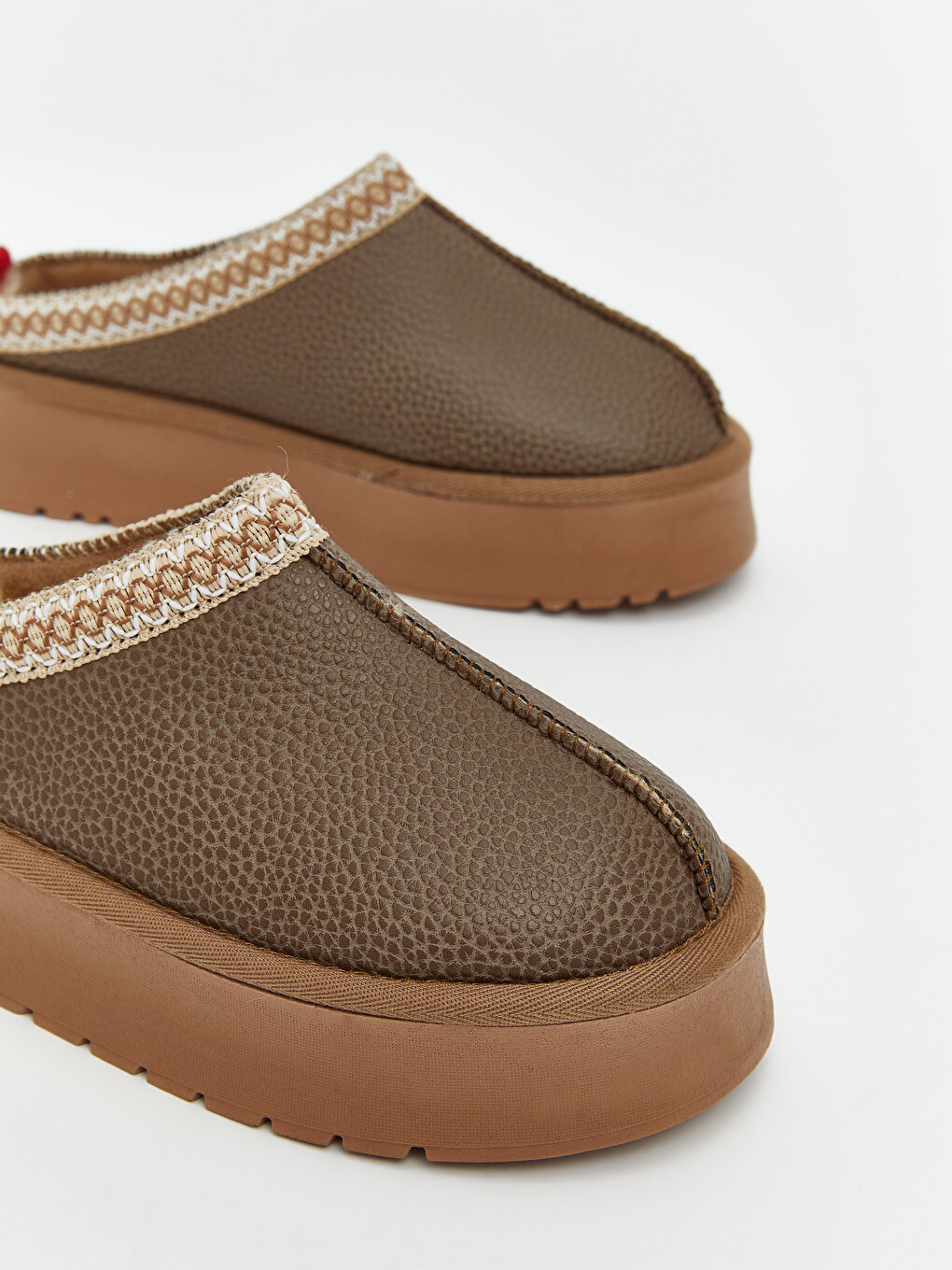 KOOR Faux Leather Women's Slippers - S5N697Z8-EHW | LC Waikiki