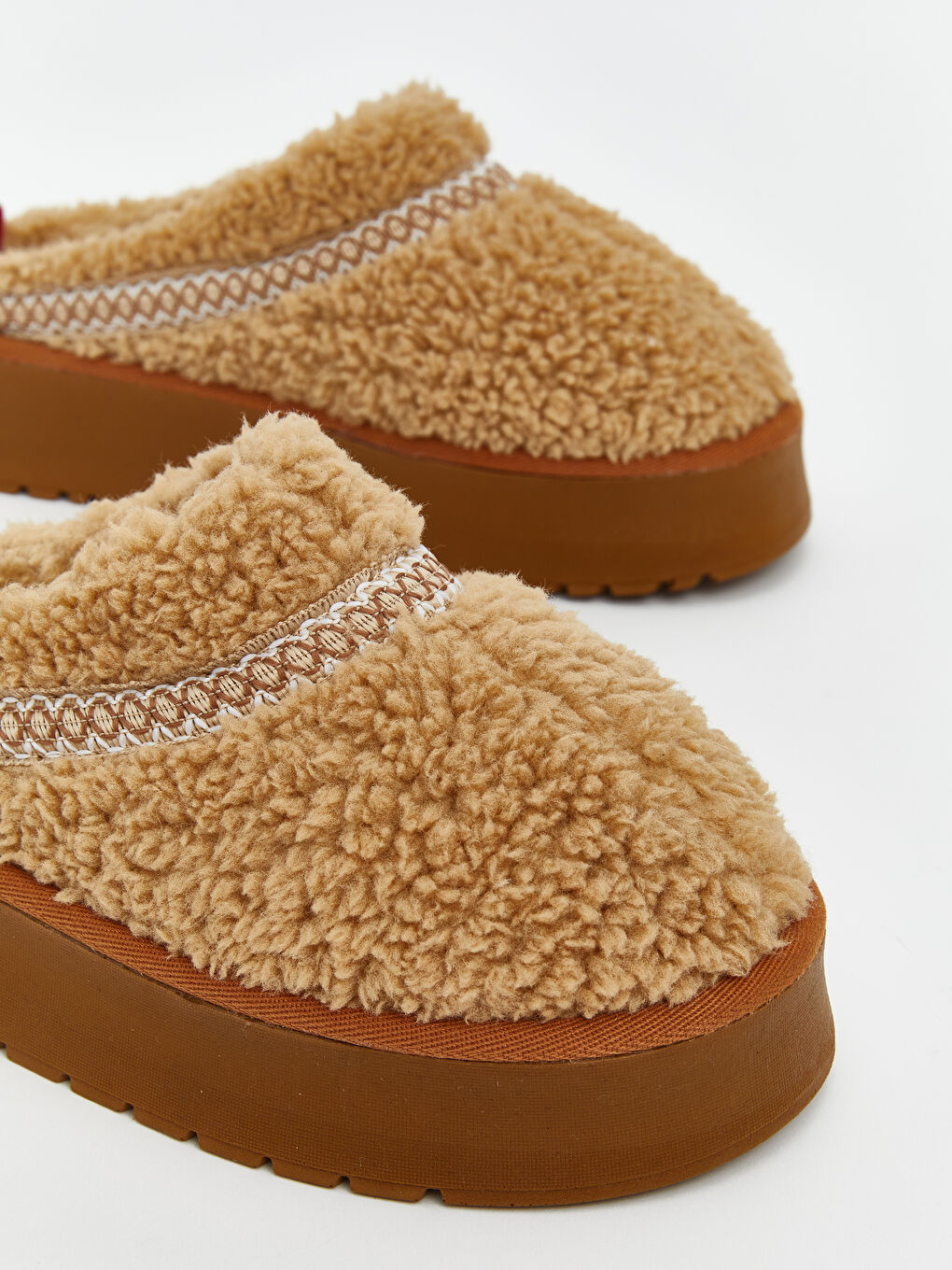 Kahverengi Kürklü Kadın Ev Terliği-2