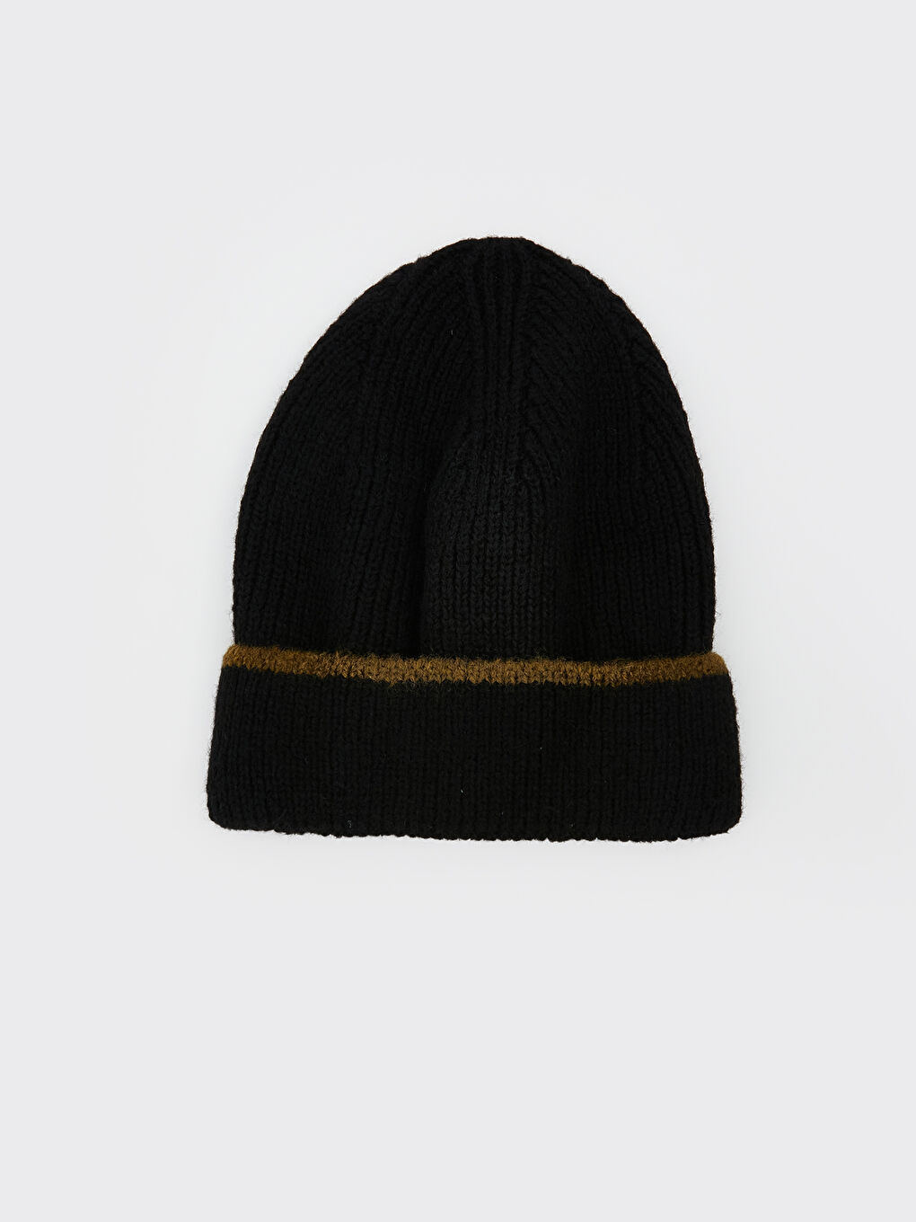 Siyah Çizgi Nakışlı Erkek Bere