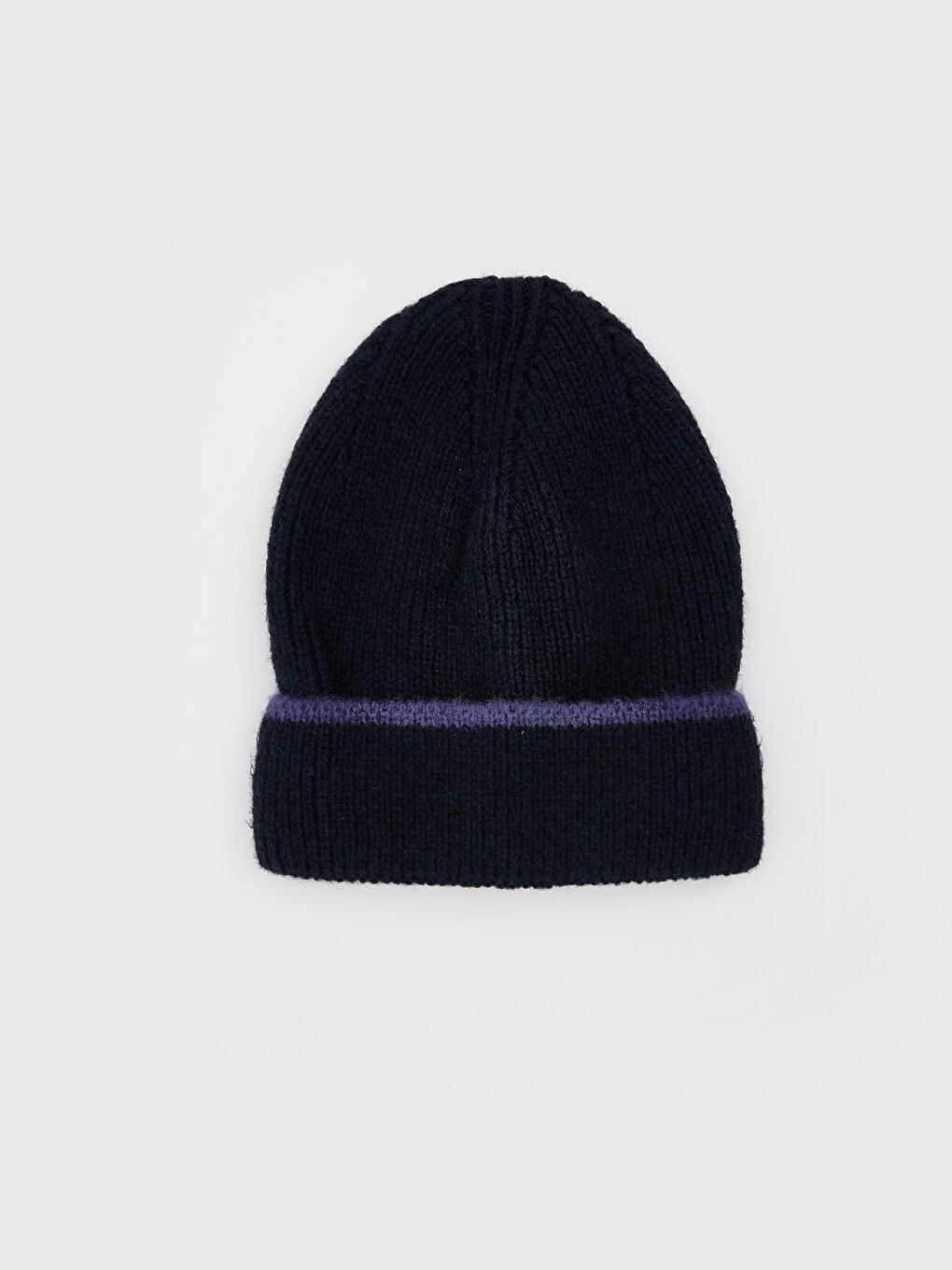 Lacivert Çizgi Nakışlı Erkek Bere