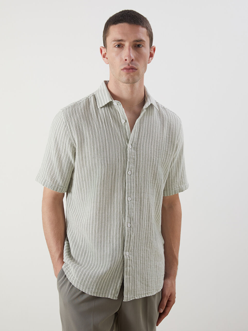Yeşil Regular Fit Kısa Kollu Çizgili Erkek Gömlek