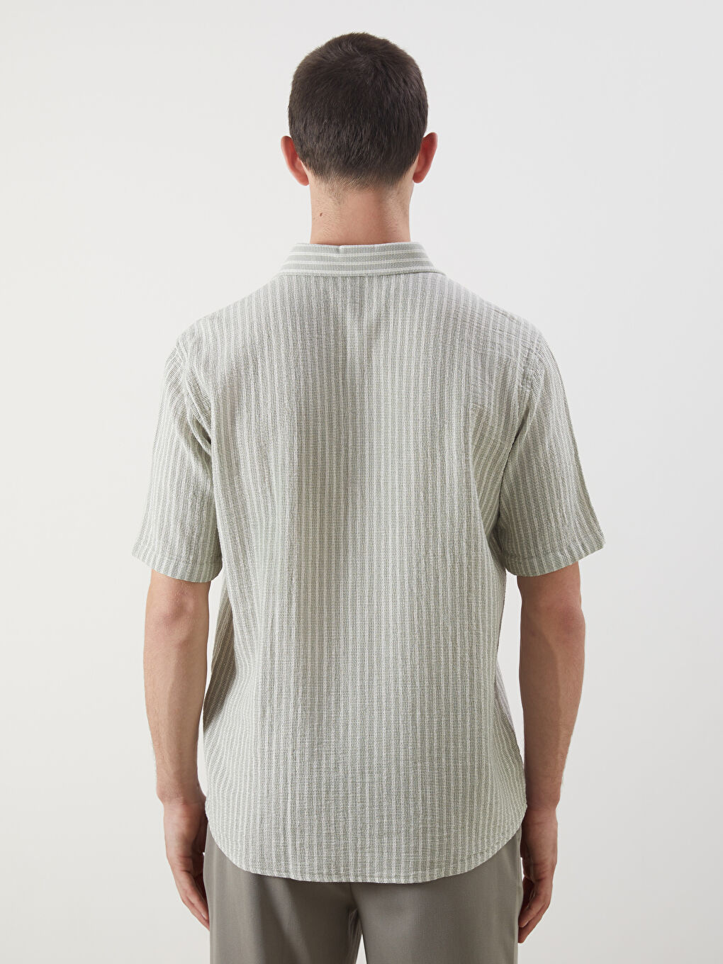 Yeşil Regular Fit Kısa Kollu Çizgili Erkek Gömlek-3