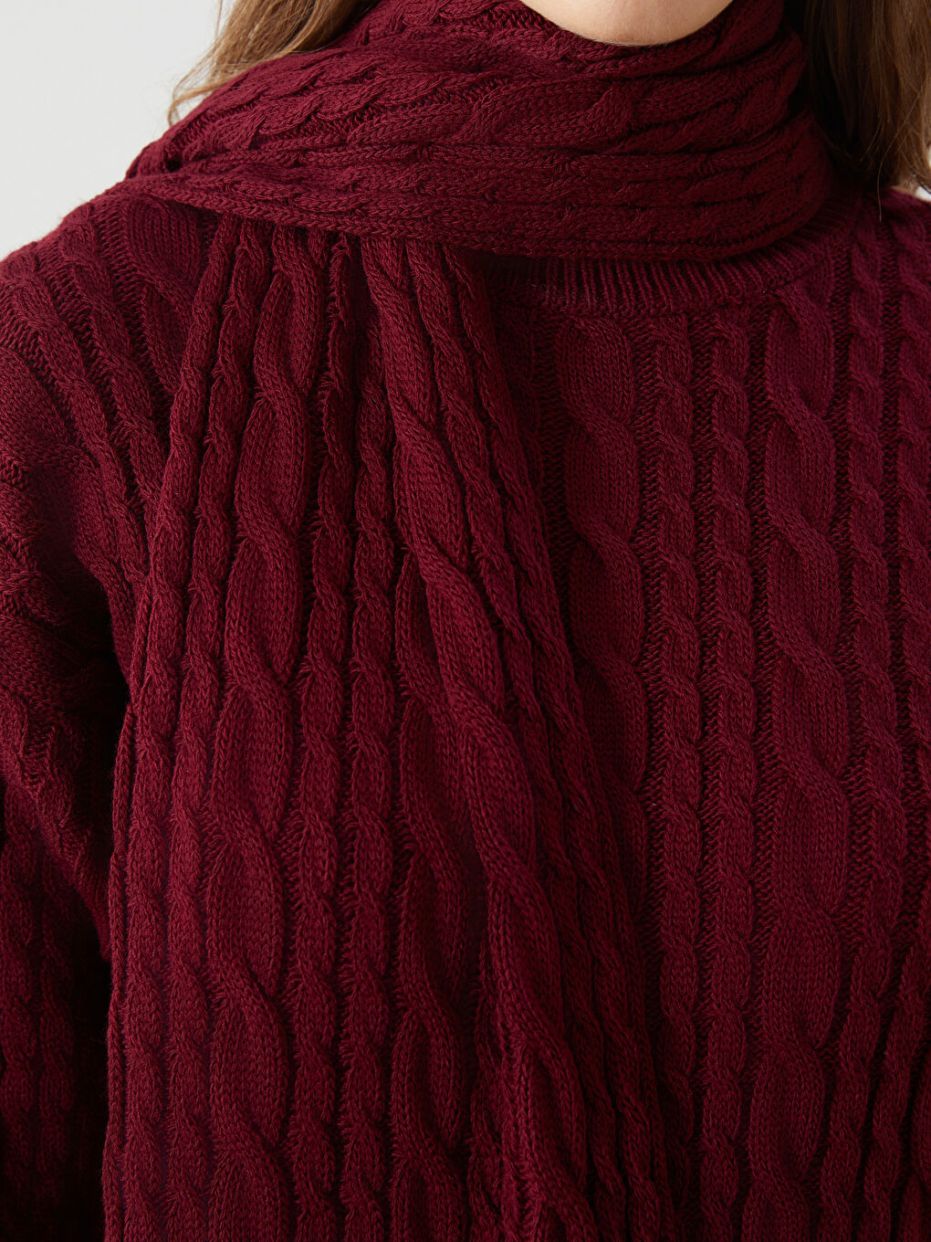 Kahverengi Atkı Detaylı Kendinden Desenli Kadın Triko Tunik-2