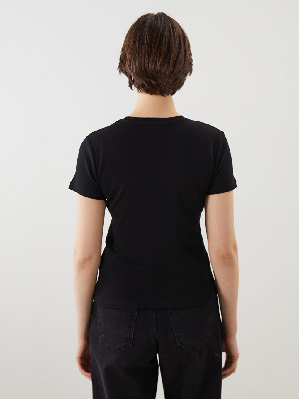 تیشێرت ڕه‌ش ئافرەت -S5N957Z8-CVL