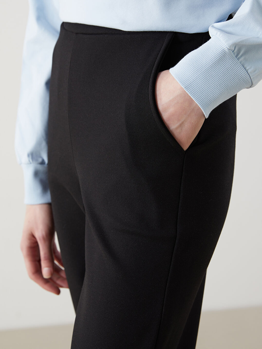 Carrot Cut Women Pants With Elastic Waist -S5N958Z8-CVL