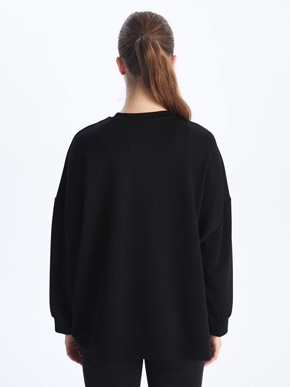 Siyah Bisiklet Yaka Kadın Sweatshirt-3