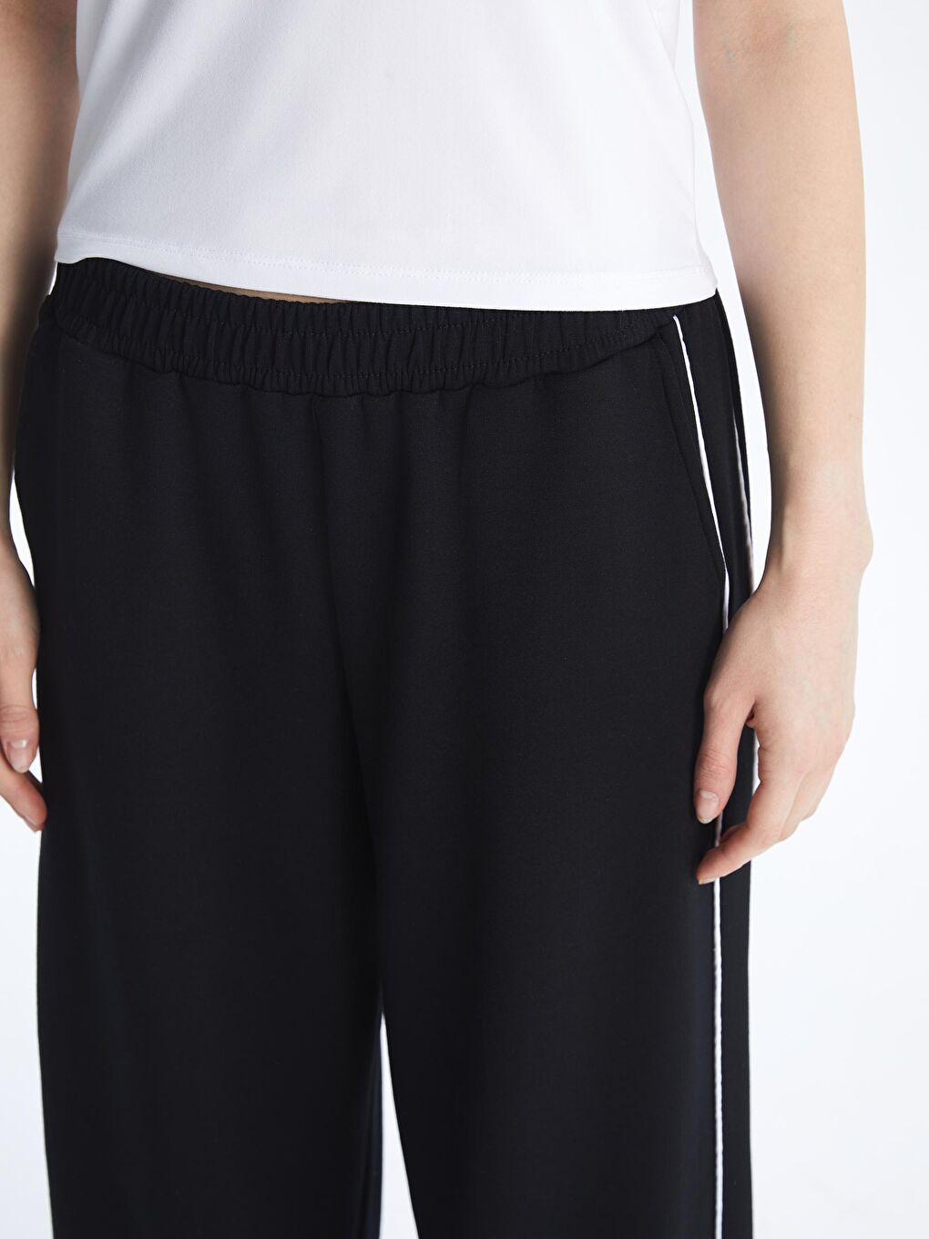 Siyah Beli Lastikli Modal Karışımlı Kadın Eşofman Altı-2