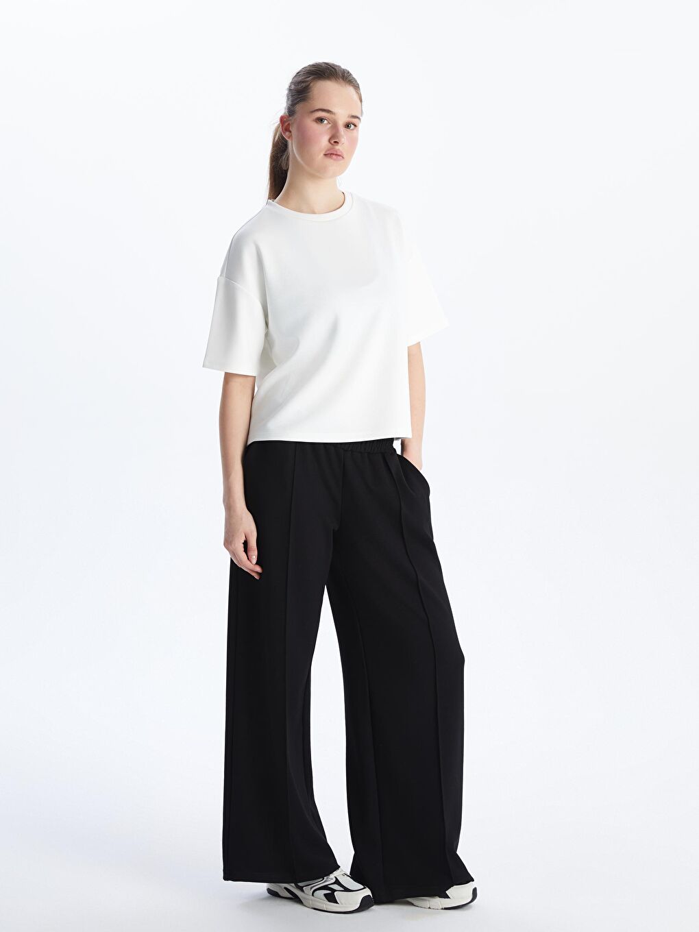 Siyah Beli Lastikli Kadın Spor Eşofman Altı