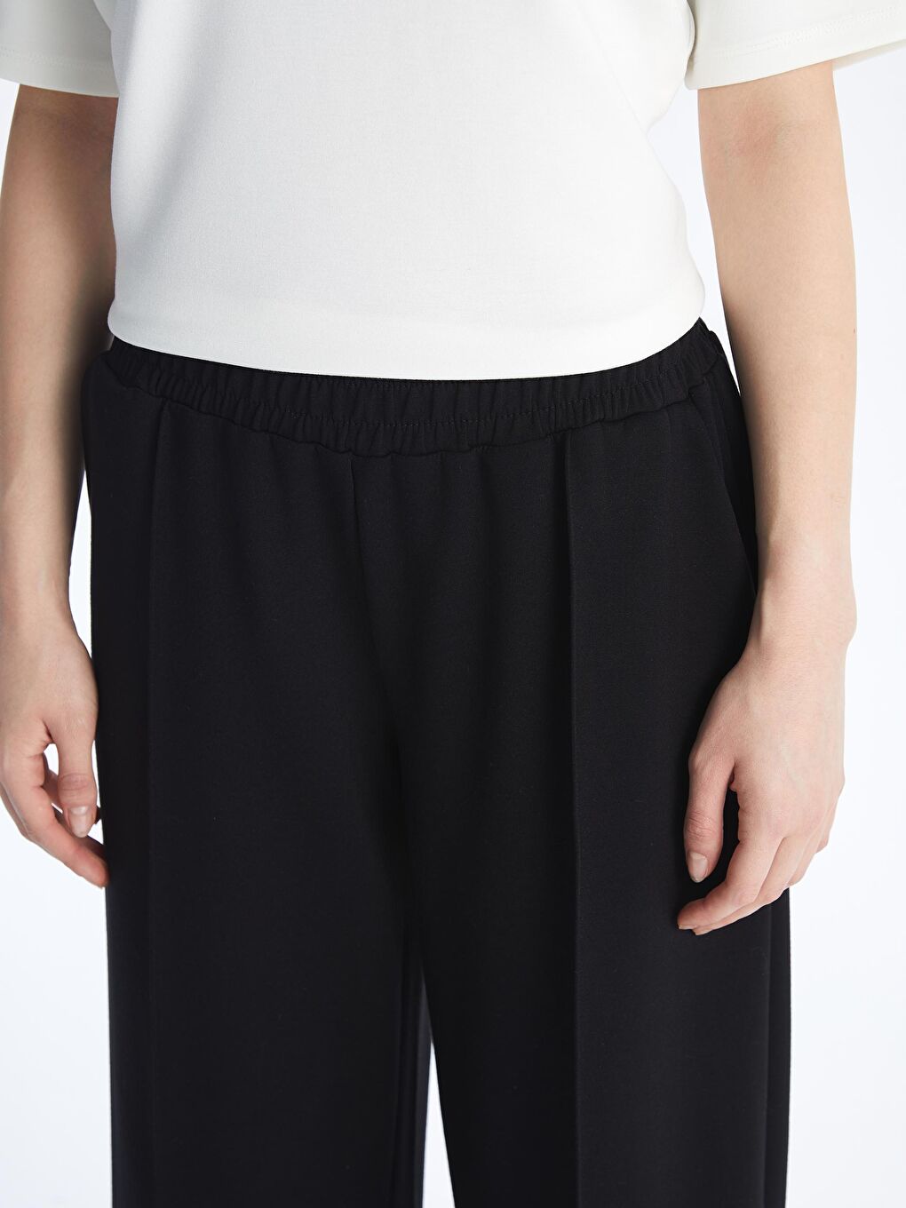 Siyah Beli Lastikli Kadın Spor Eşofman Altı-2