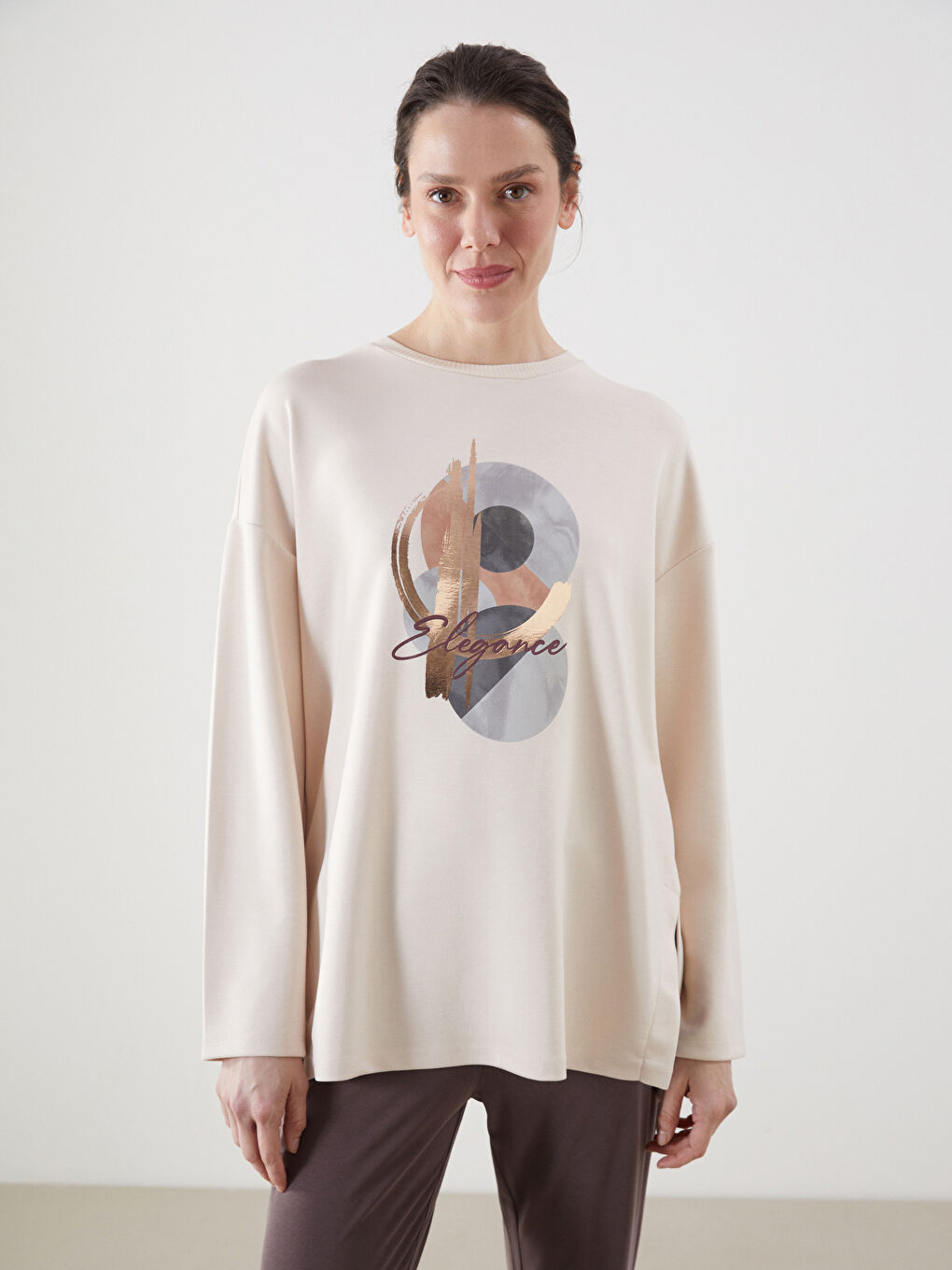 LCWAIKIKI Classic Bej Baskılı Oversize Kadın Sweatshirt Tunik