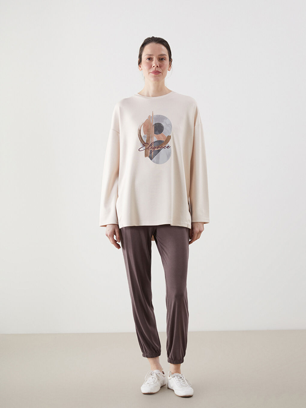 LCWAIKIKI Classic Bej Baskılı Oversize Kadın Sweatshirt Tunik - 1