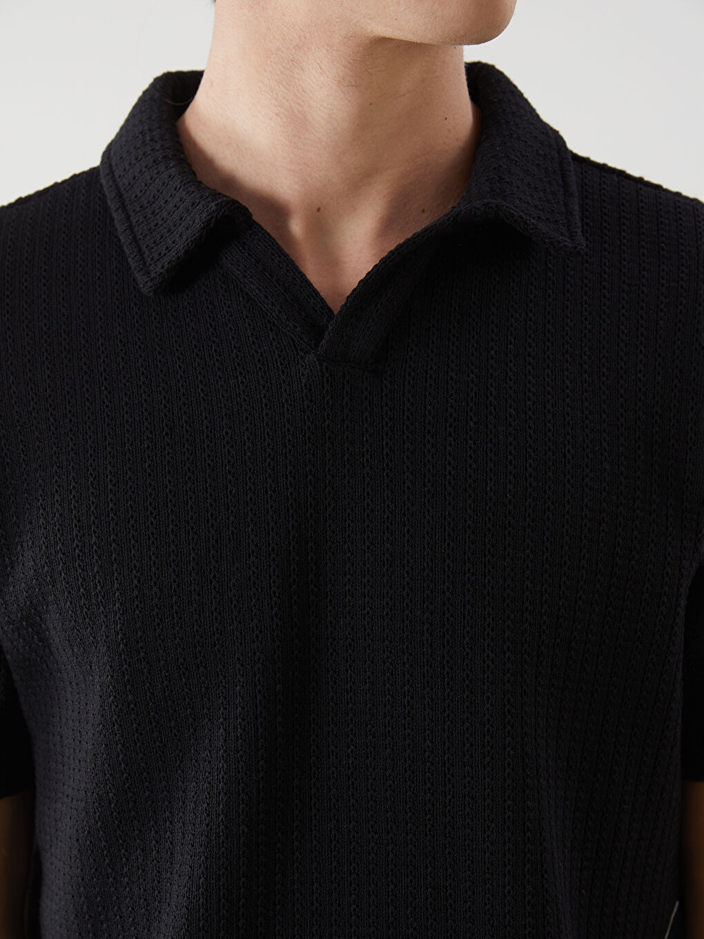 Siyah Polo Yaka Kısa Kollu Erkek Dokulu Tişört-2