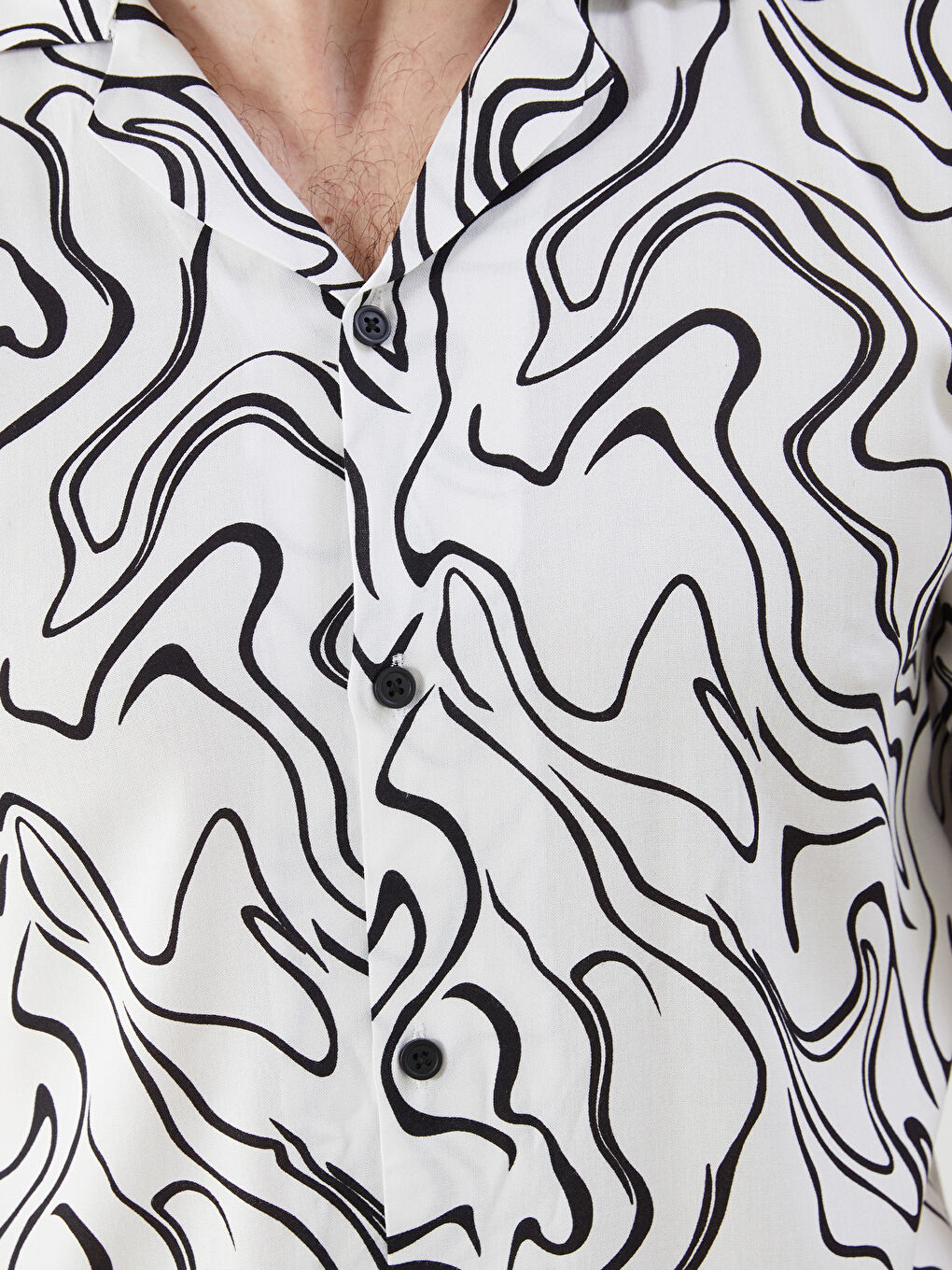 Beyaz Regular Fit Kısa Kollu Desenli Viskon Erkek Gömlek-2