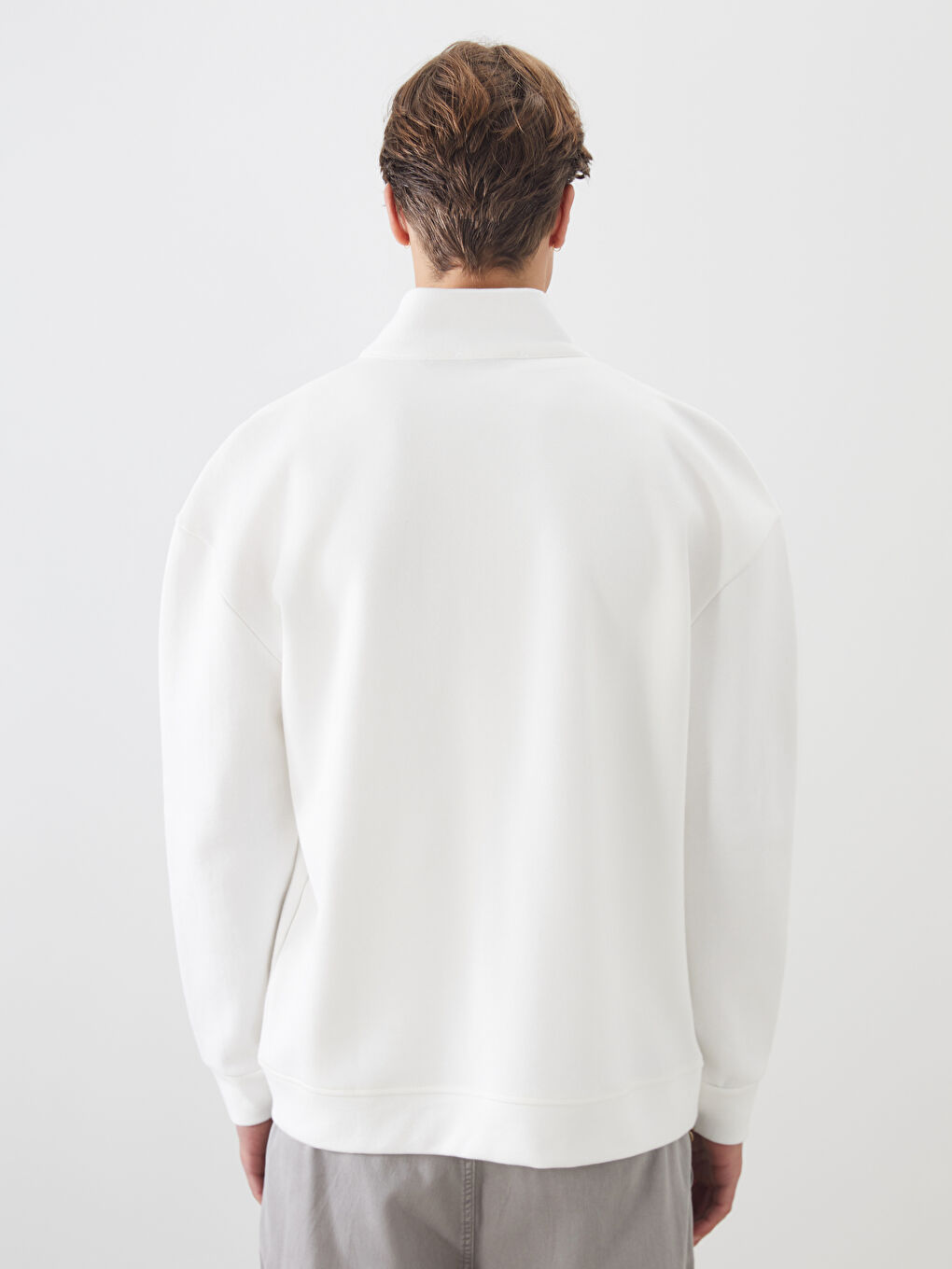 Ekru Dik Yaka Uzun Kollu Erkek Fermuarlı Sweatshirt-3