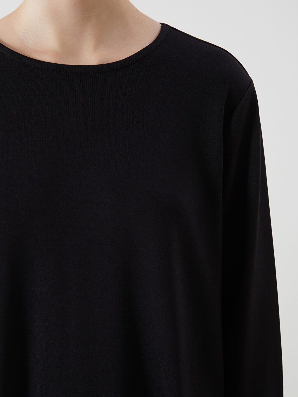 Siyah Bisiklet Yaka Kadın Tunik-2