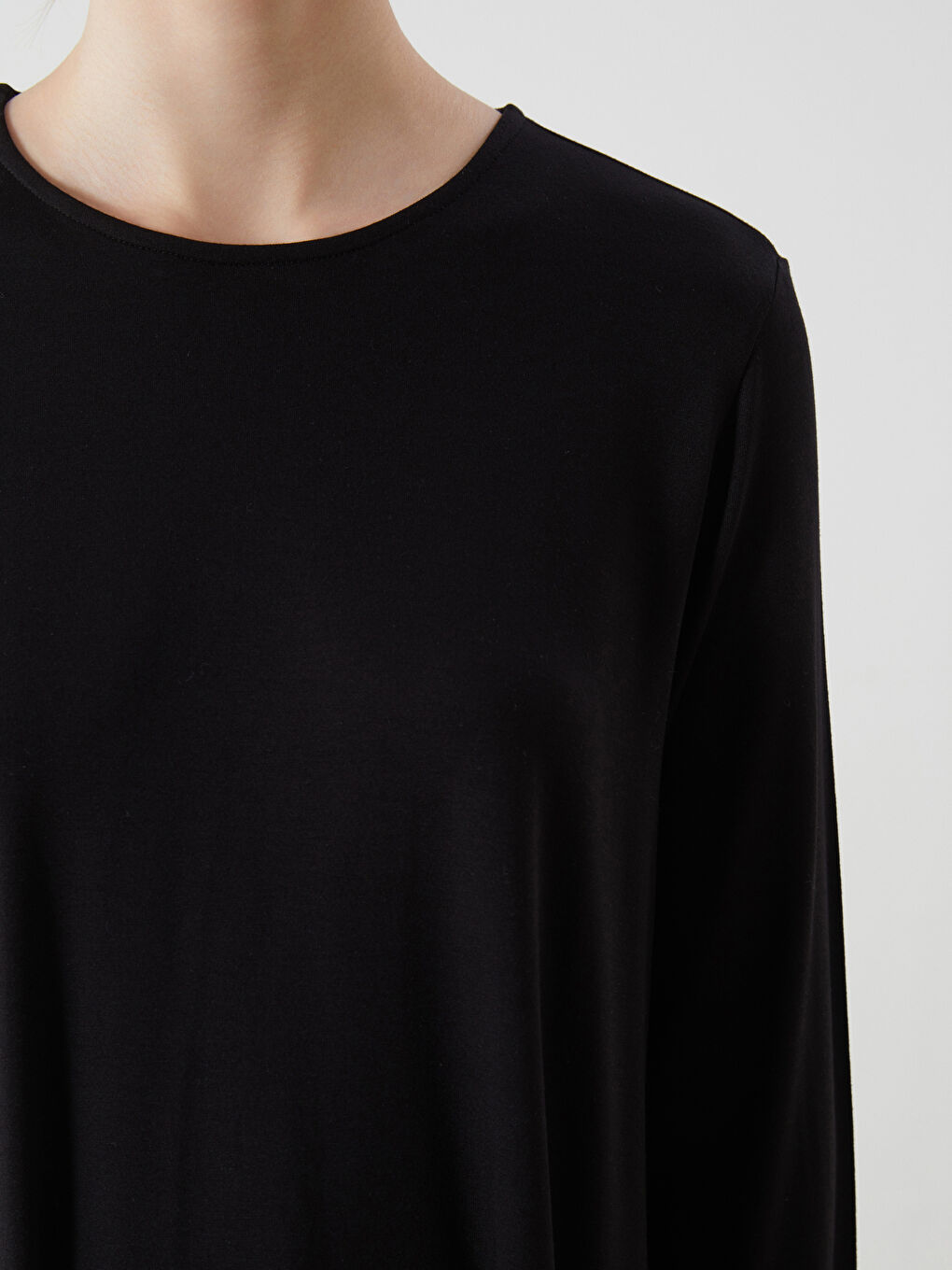 Siyah Bisiklet Yaka Kadın Tunik-2