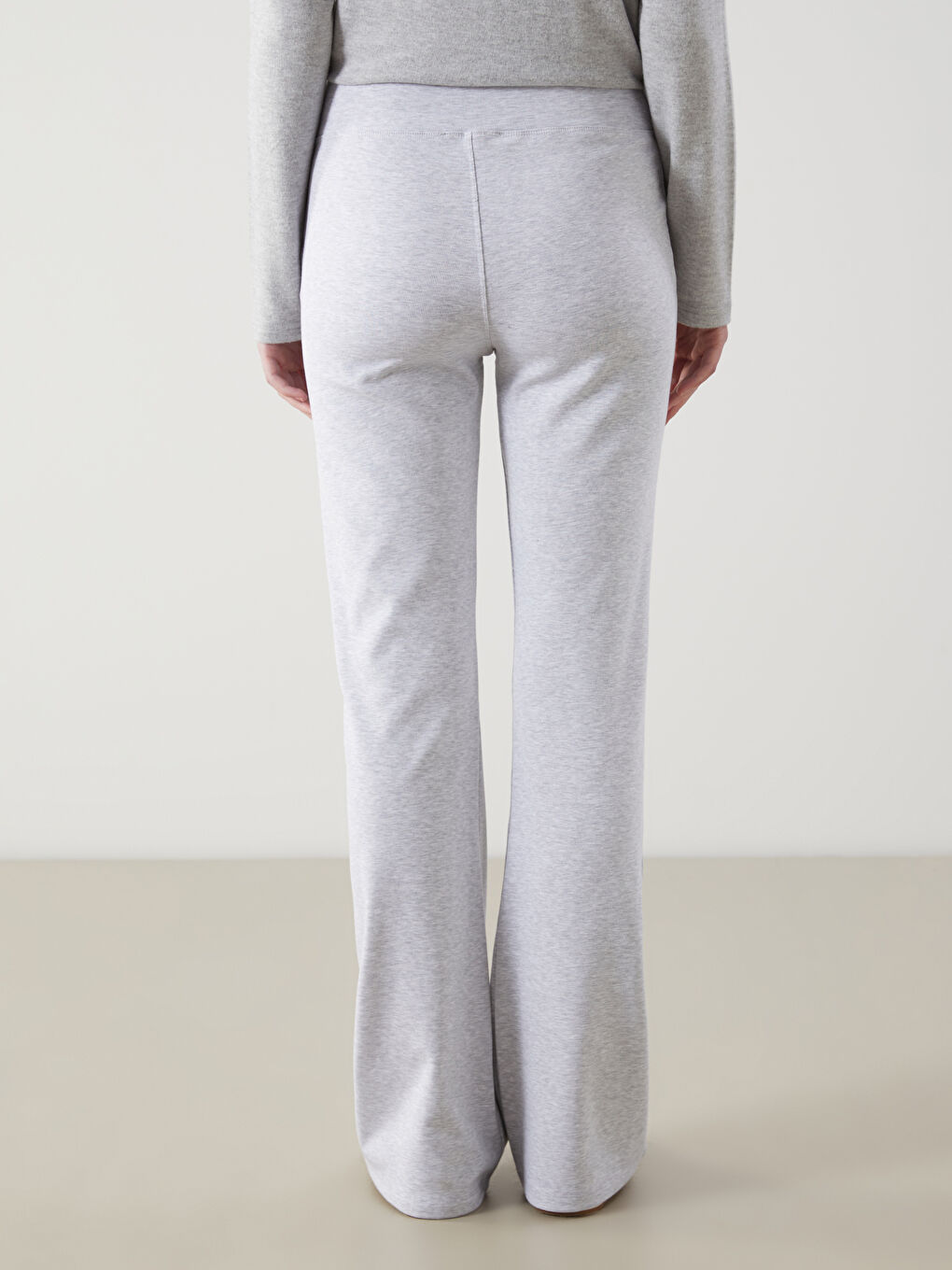 Gri Beli Lastikli Kadın Spor Eşofman Altı-3