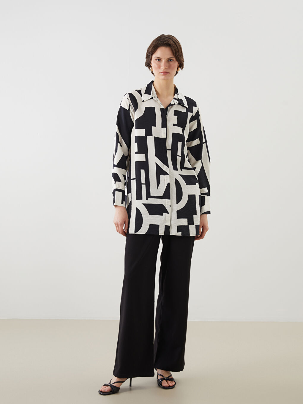 Siyah Desenli Kadın Gömlek Tunik-1