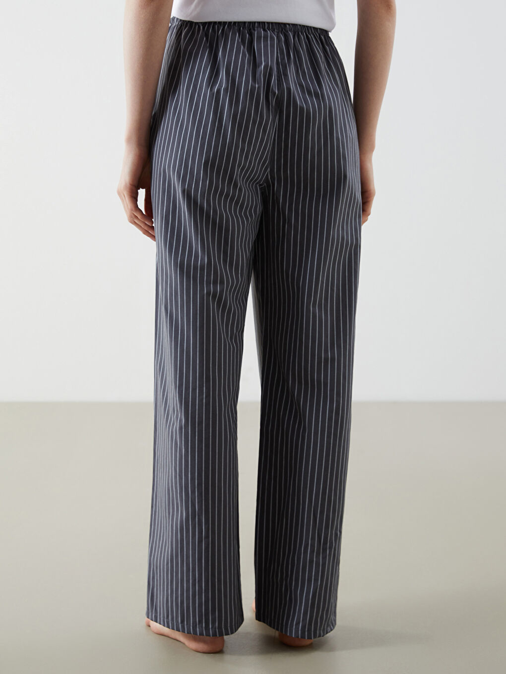 Gri Beli Lastikli Çizgili Kadın Pijama Altı-3