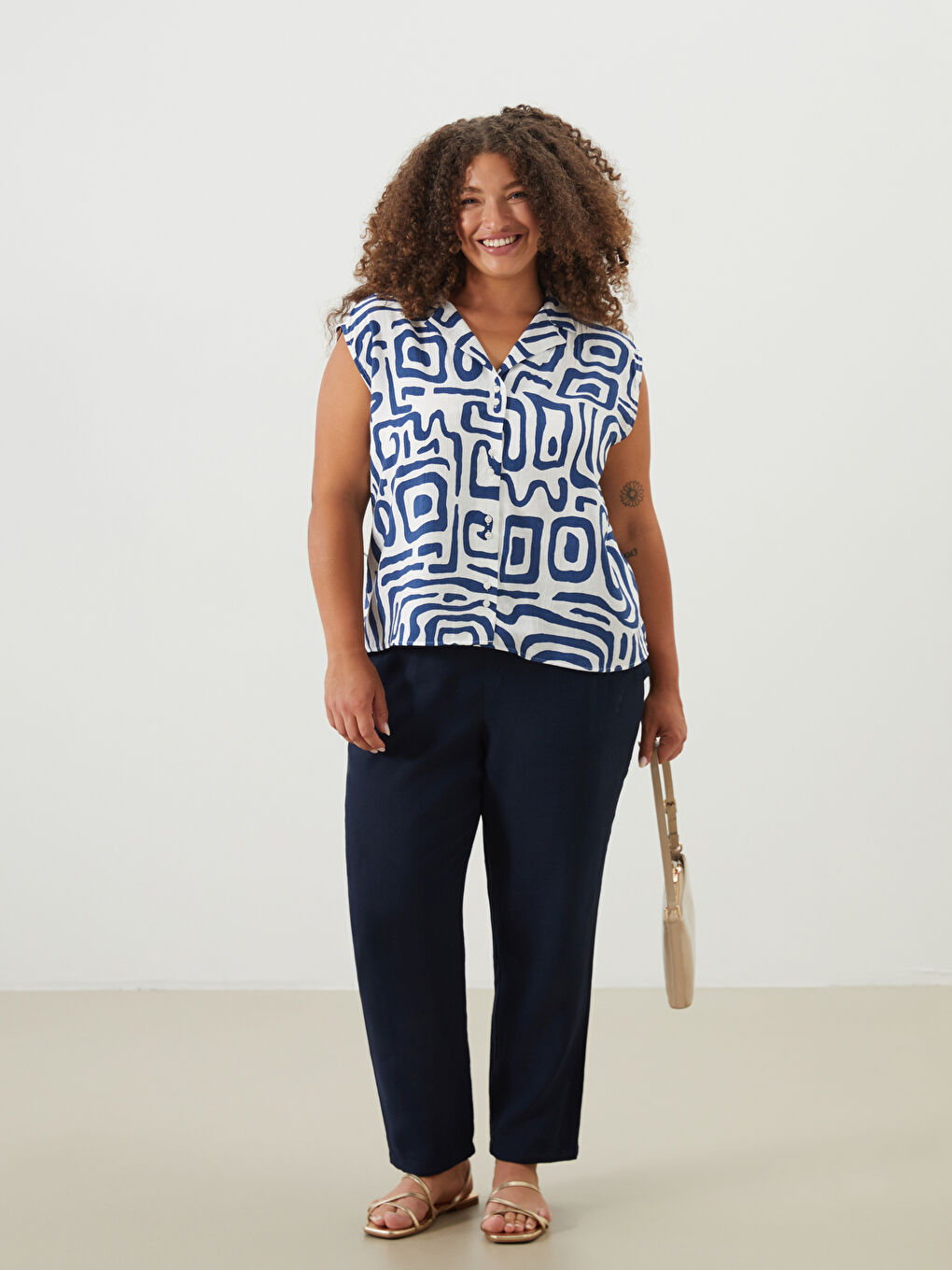 İndigo Desenli Kadın Gömlek-1