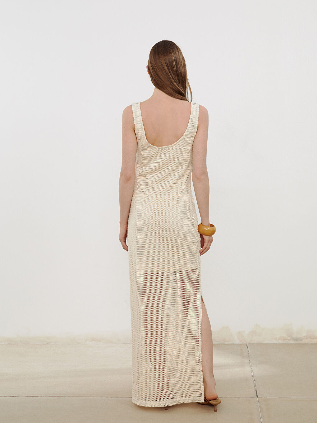 Ekru U Yaka Ajurlu Elbise-3