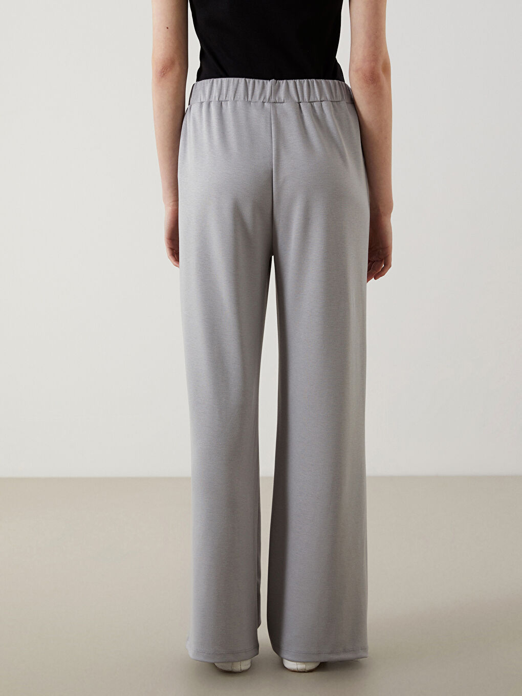 Women's Wide Leg Elastic Waist Tracksuit Bottom -S5NF40Z8-ZD1