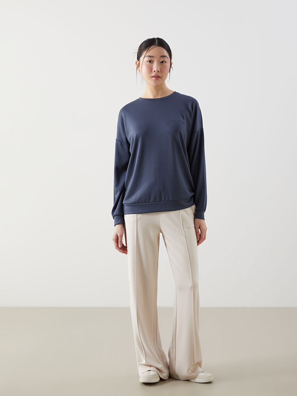 Antrasit Bisiklet Yaka Kadın Sweatshirt-1