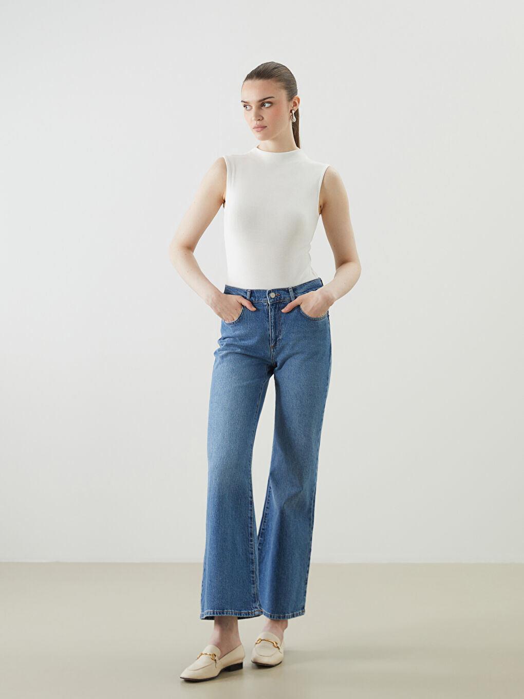 Ekru Dik Yaka Kadın Bodysuit-1