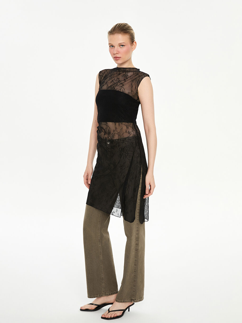 Siyah Asimetrik Kesim Dantel Kadın Tunik