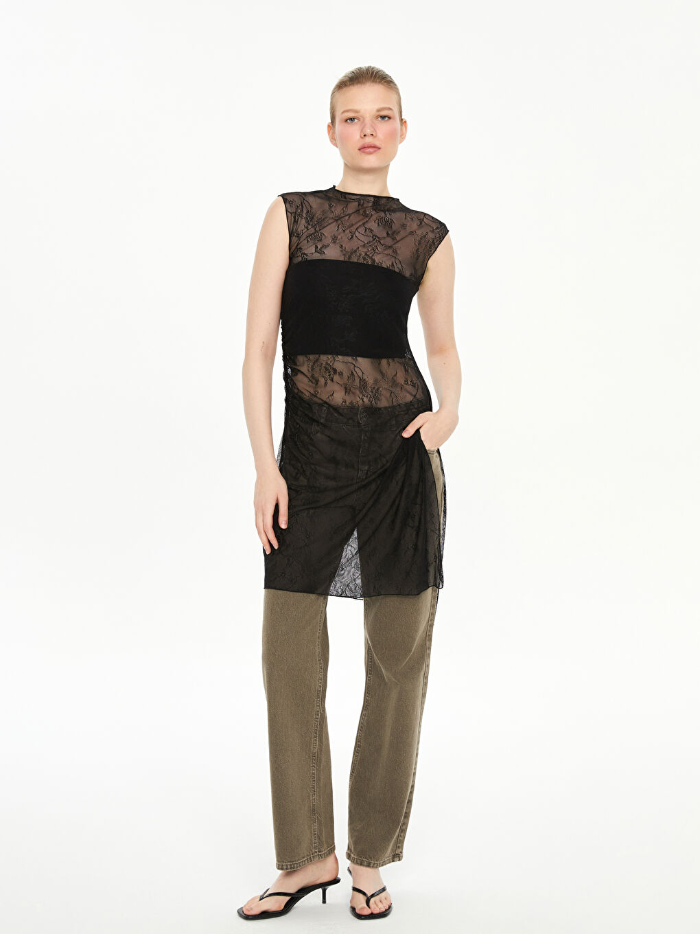 Siyah Asimetrik Kesim Dantel Kadın Tunik-1