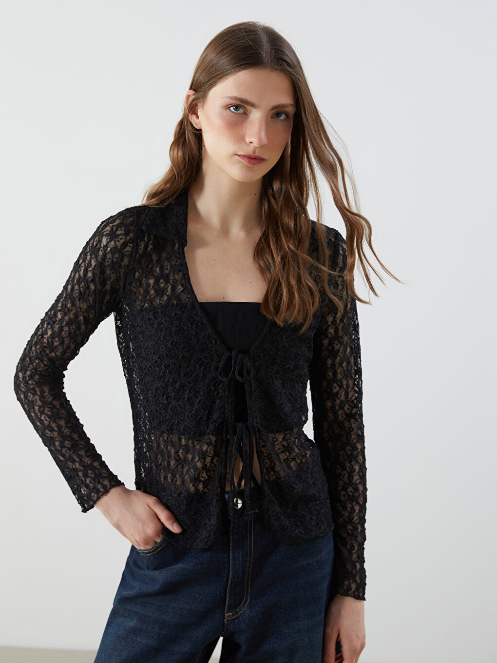 Siyah Polo Yaka Dantelli Kadın Hırka