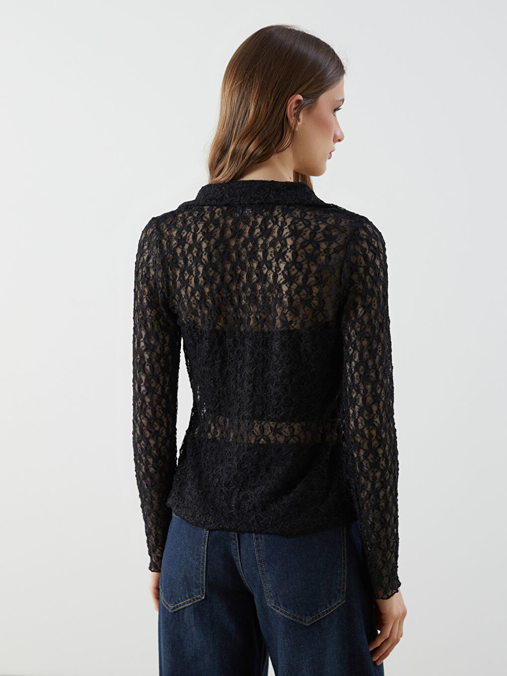 Siyah Polo Yaka Dantelli Kadın Hırka-3
