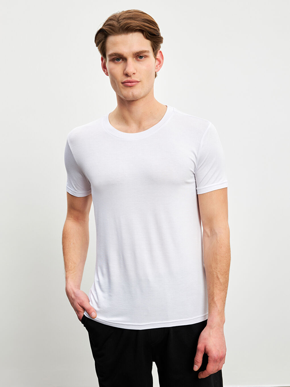 Beyaz Bisiklet Yaka Kısa Kollu Erkek Premium Atlet