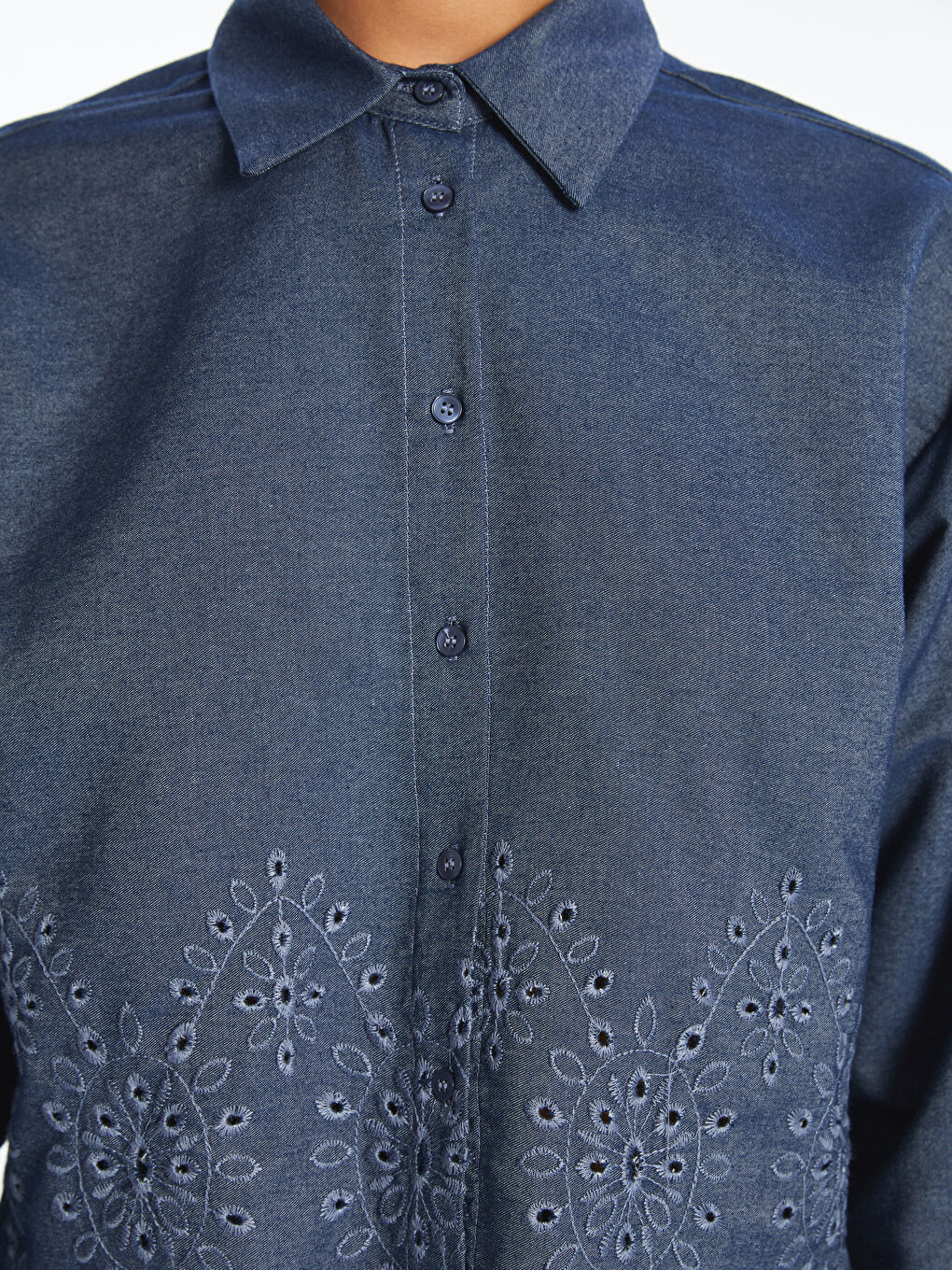 Self-Patterned Broderie Women's Shirt -S5NG86Z8-CUJ