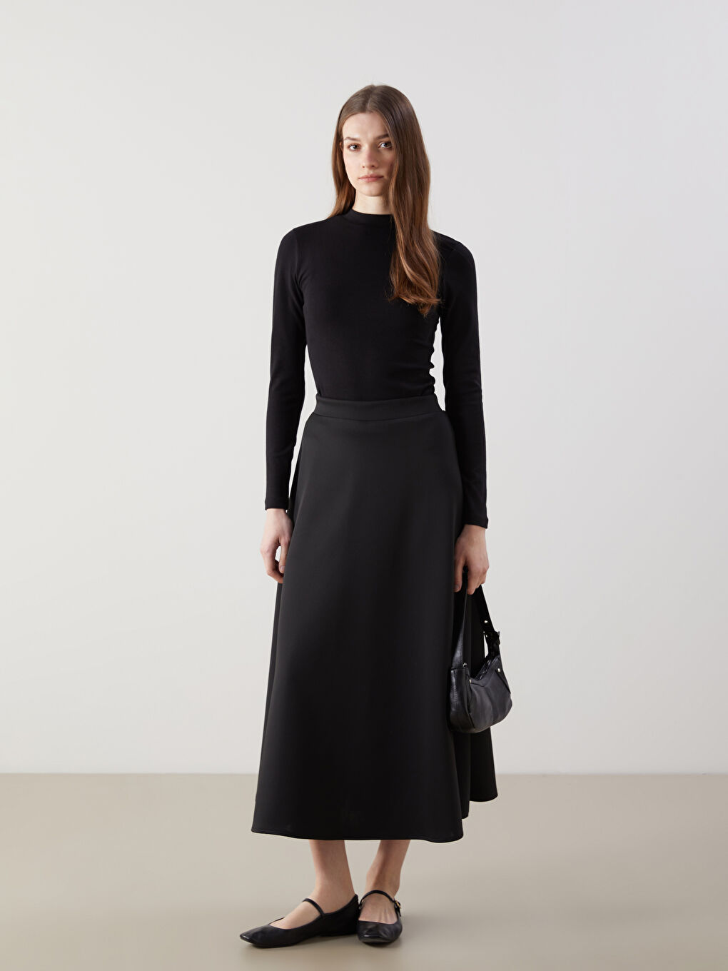 Siyah Dik Yaka Kadın Body-1