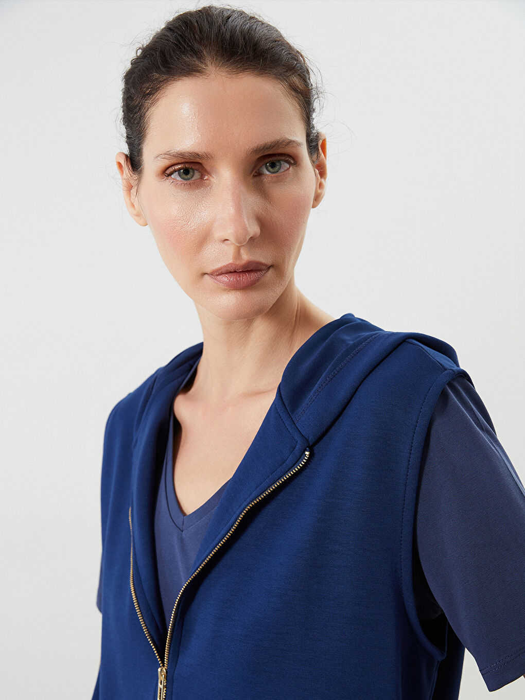 Lacivert Kapüşonlu Kadın Fermuarlı Sweatshirt-1