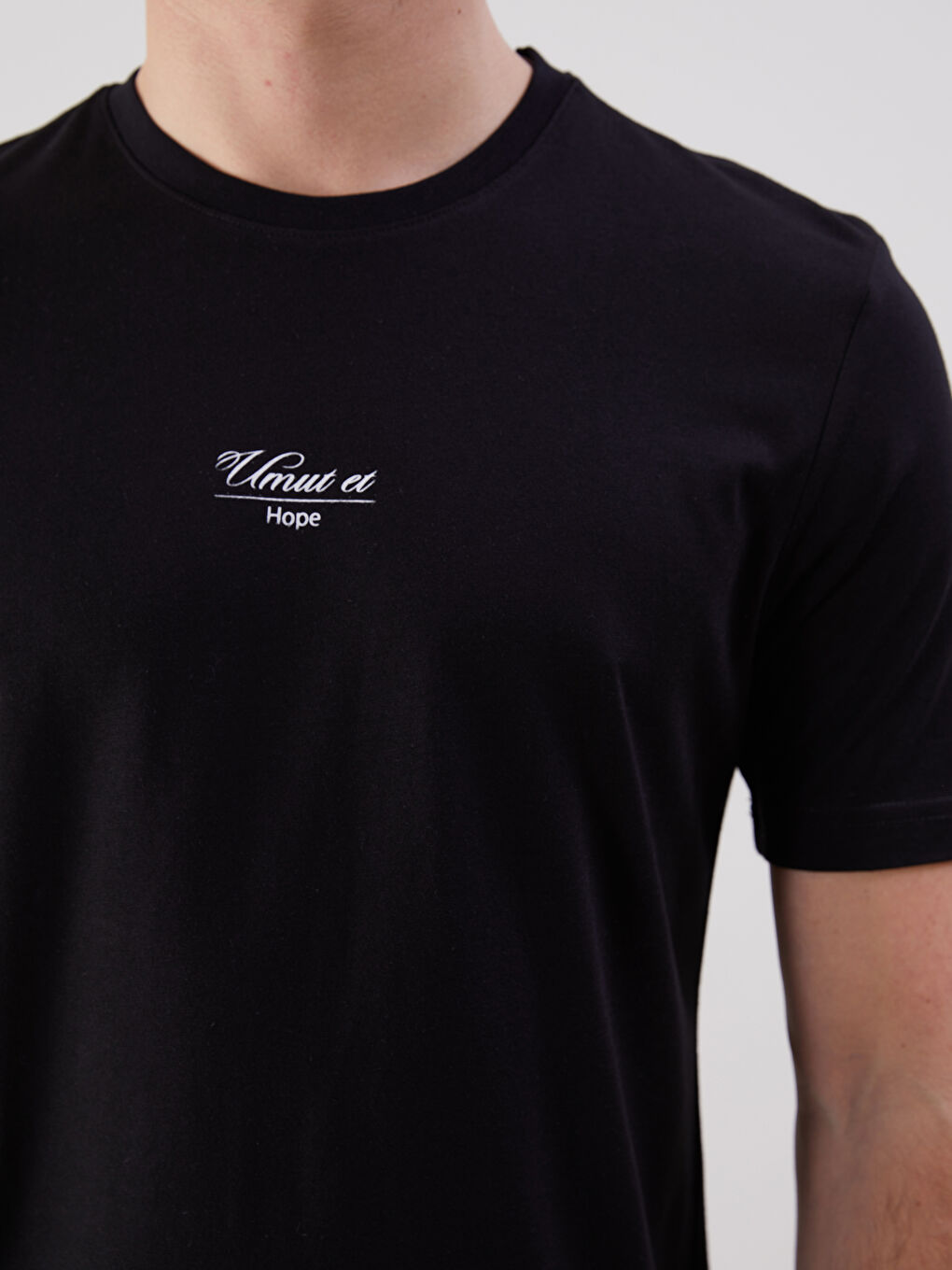 Siyah Umut Et Baskılı Erkek Tişört-2