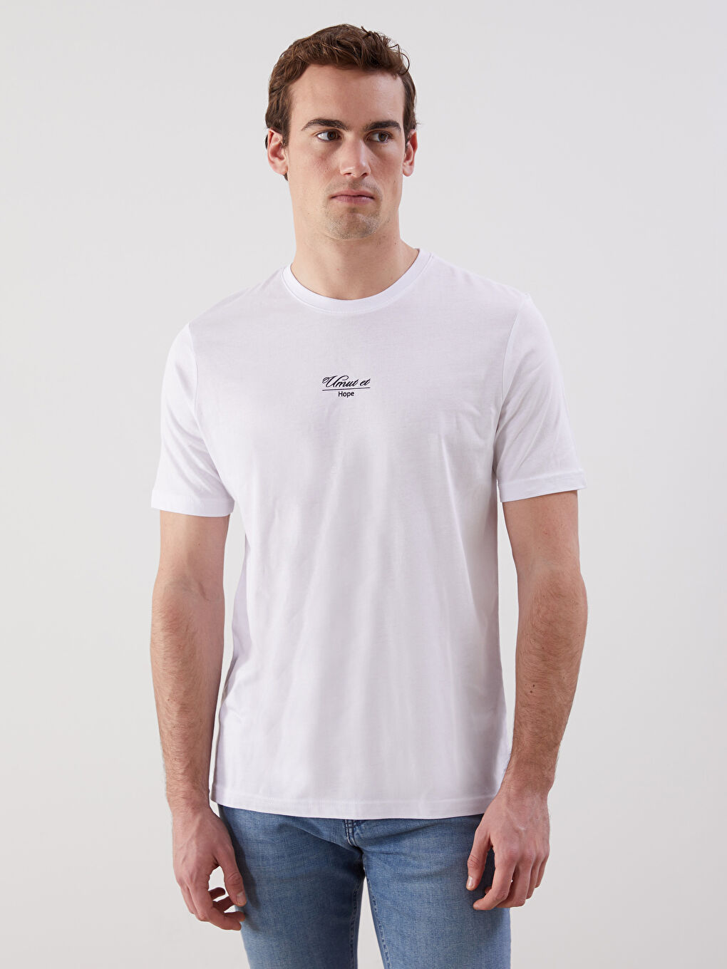Beyaz Umut Et Baskılı Erkek Tişört