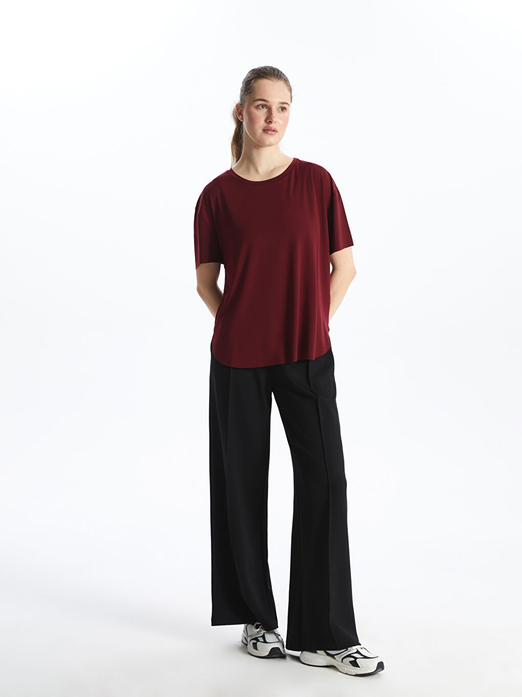 Bordo Bisiklet Yaka Kadın Spor Tişört-1